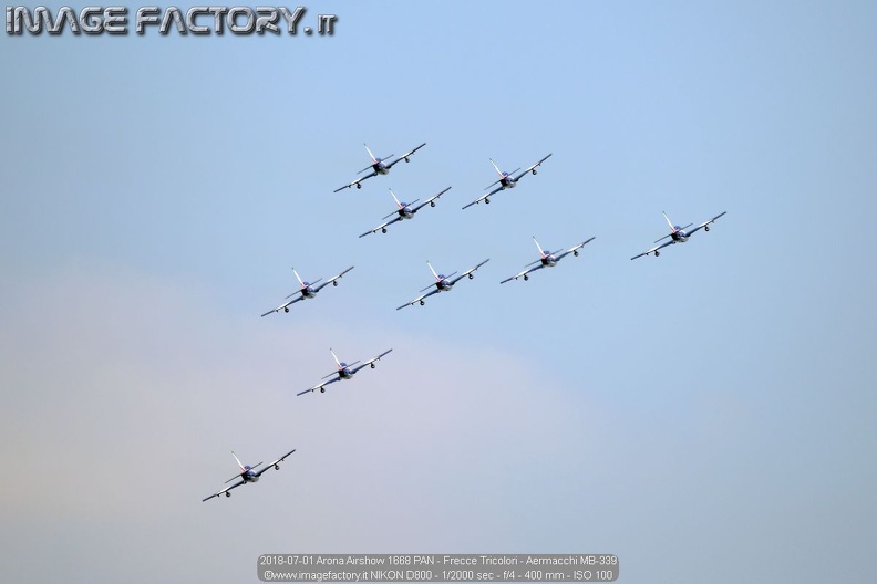 2018-07-01 Arona Airshow 1668 PAN - Frecce Tricolori - Aermacchi MB-339.jpg